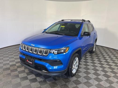 2022 Jeep Compass Latitude Lux