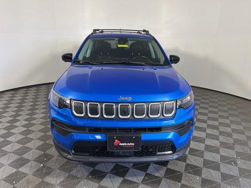 2022 Jeep Compass Latitude Lux