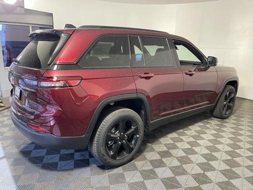 2025 Jeep Grand Cherokee Limited X