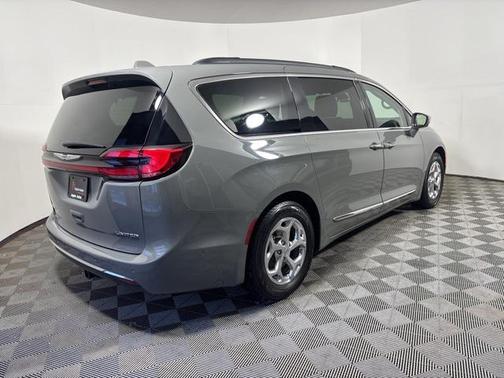 2022 Chrysler Pacifica Limited