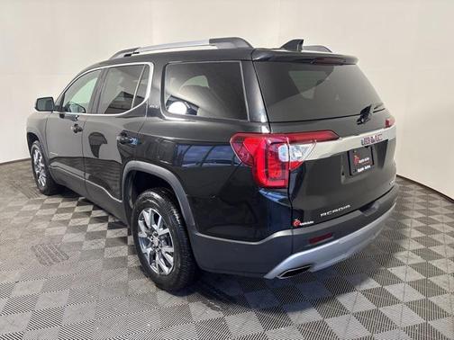 2023 GMC Acadia AWD SLT