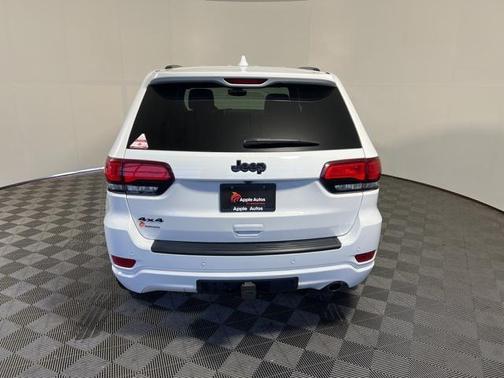 2022 Jeep Grand Cherokee Laredo