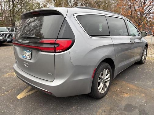 2021 Chrysler Pacifica Touring AWD