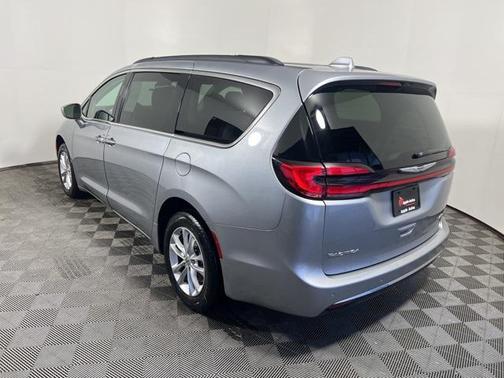 2021 Chrysler Pacifica Touring AWD
