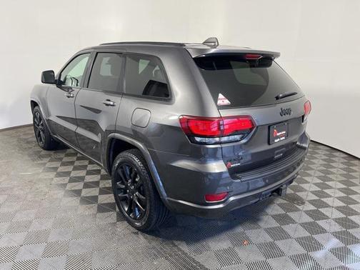 2021 Jeep Grand Cherokee Laredo