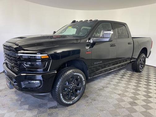 2025 RAM 3500 Laramie Crew Cab 4x4 6'4' Box