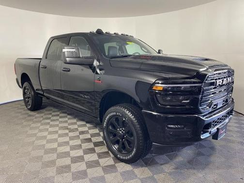 2025 RAM 3500 Laramie Crew Cab 4x4 6'4' Box