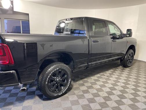 2025 RAM 3500 Laramie Crew Cab 4x4 6'4' Box
