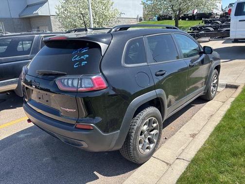 2022 Jeep Cherokee Trailhawk