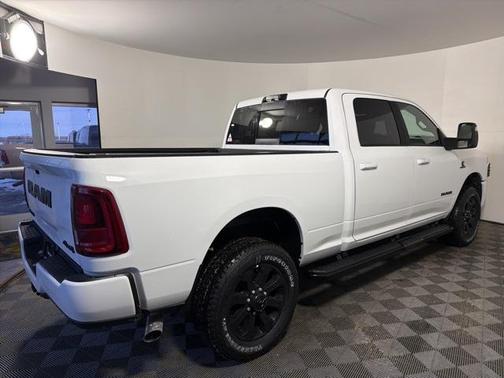 2026 RAM 3500 Laramie Crew Cab 4x4 6'4' Box