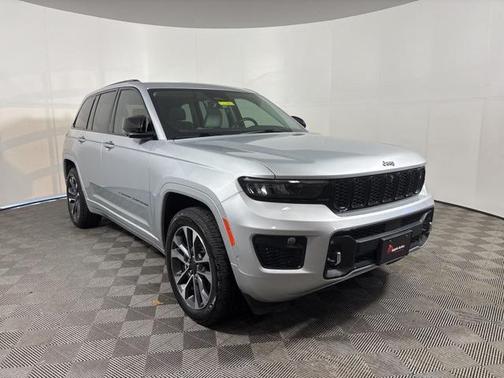 2022 Jeep Grand Cherokee Overland
