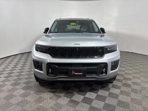 2022 Jeep Grand Cherokee Overland