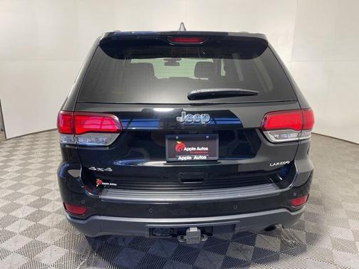 2020 Jeep Grand Cherokee Laredo