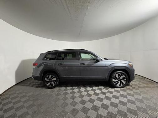 2024 Volkswagen Atlas 2.0T SE w/Technology 4MOTION