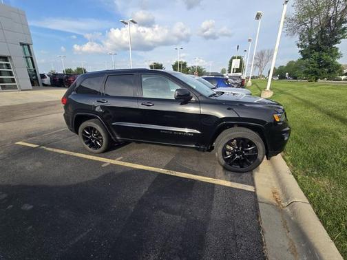 2018 Jeep Grand Cherokee Altitude