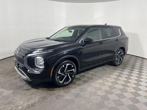 Black 2022 Mitsubishi Outlander Black Edition S-AWC