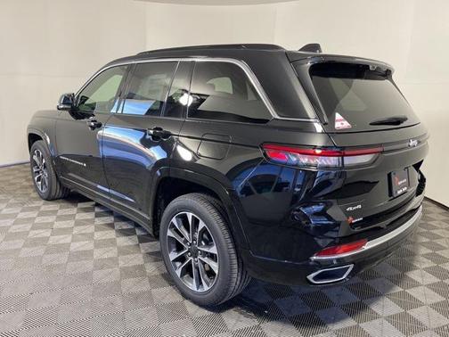 2025 Jeep Grand Cherokee Overland