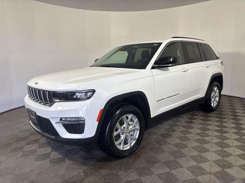 Bright White Clearcoat 2023 Jeep Grand Cherokee Limited