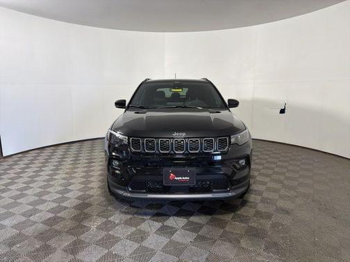 Diamond Black Crystal Pearl-Coat Exterior Paint 2026 Jeep Compass Limited