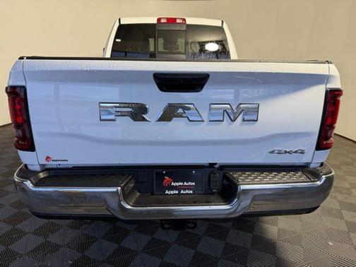 2026 RAM 2500 Tradesman Crew Cab 4x4 6'4' Box