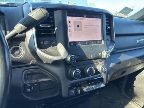 2023 RAM 3500 Big Horn Crew Cab 4x4 8' Box