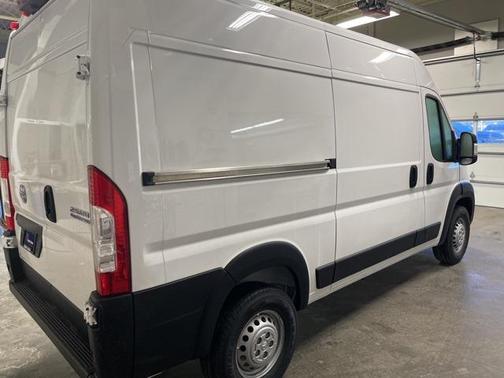 2025 RAM ProMaster 2500 Tradesman