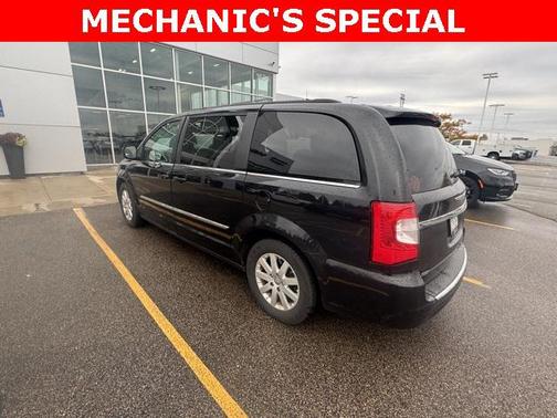2014 Chrysler Town & Country Touring