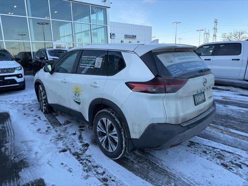 2021 Nissan Rogue SV
