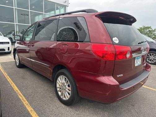 2008 Toyota Sienna XLE