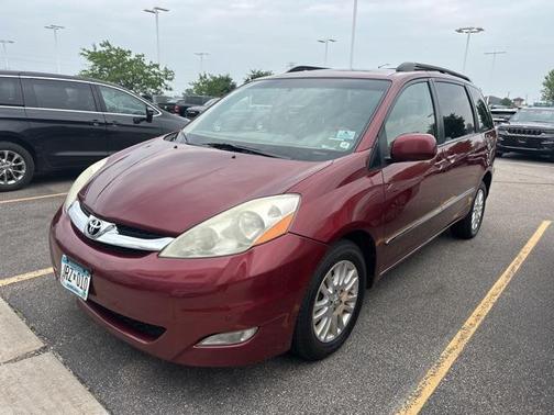 2008 Toyota Sienna XLE