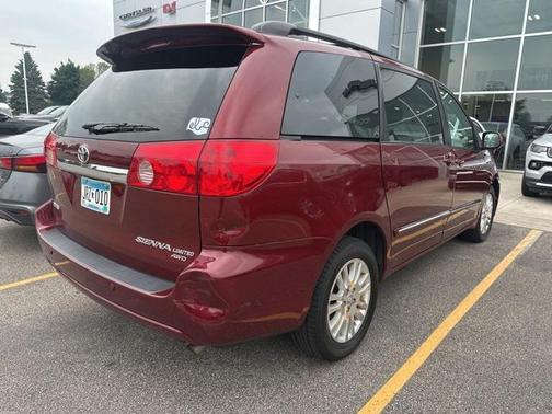 2008 Toyota Sienna XLE