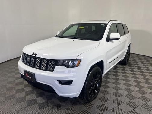 2022 Jeep Grand Cherokee Laredo