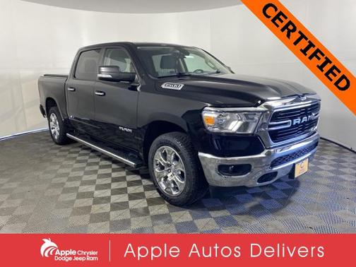 Diamond Black Crystal Pearlcoat 2020 RAM 1500 Big Horn/Lone Star