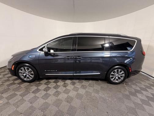 2021 Chrysler Pacifica L