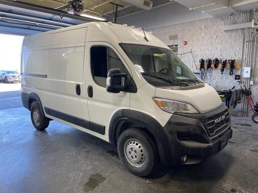 2025 RAM ProMaster 2500 Tradesman