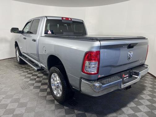 2020 RAM 2500 Tradesman Crew Cab 4X4 6'4' Box