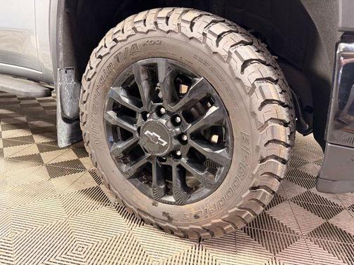 Sterling Gray Metallic 2026 Chevrolet Silverado 3500 LT