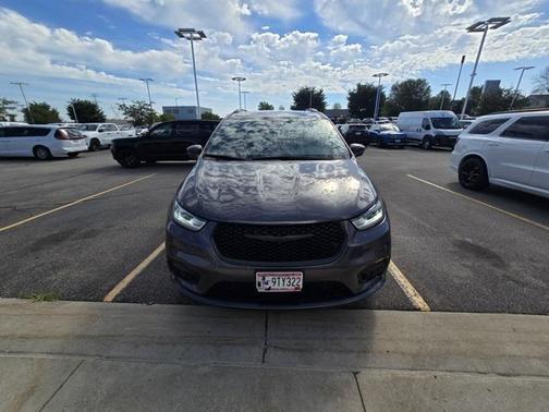 2022 Chrysler Pacifica Limited