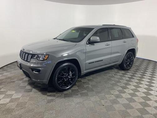 2021 Jeep Grand Cherokee Laredo