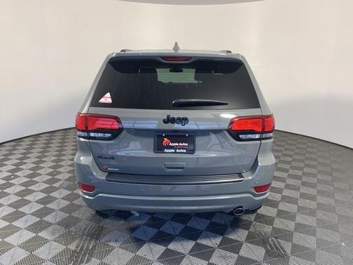 2021 Jeep Grand Cherokee Laredo