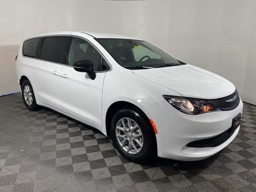 2026 Chrysler Voyager LX