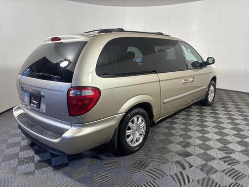 2006 Chrysler Town & Country Touring