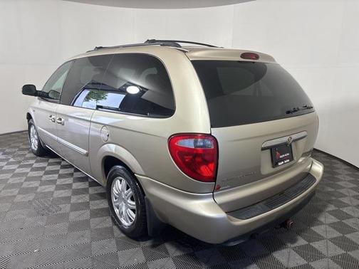 2006 Chrysler Town & Country Touring