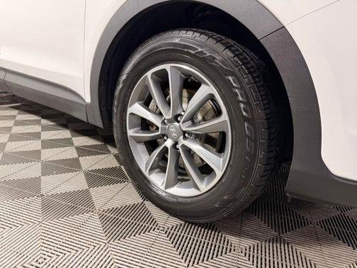 Monaco White 2018 Hyundai SANTA FE SE