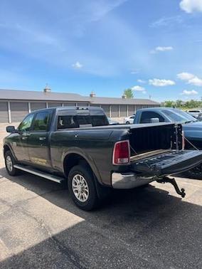 2017 RAM 2500 Laramie Crew Cab 4x4 6'4' Box