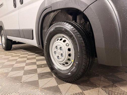 Bright Silver Metallic Clear-Coat Exterior Paint 2026 RAM ProMaster 1500 Low Roof