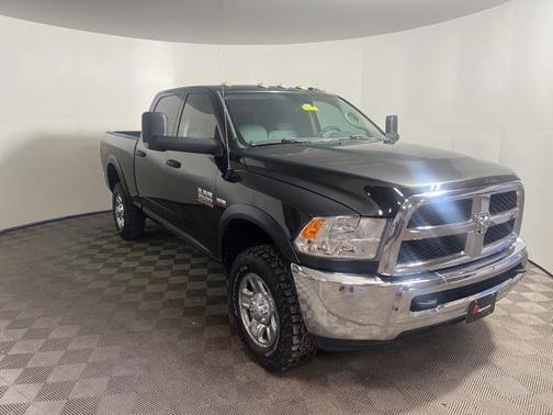 2018 RAM 2500 Tradesman Crew Cab 4x4 6'4' Box