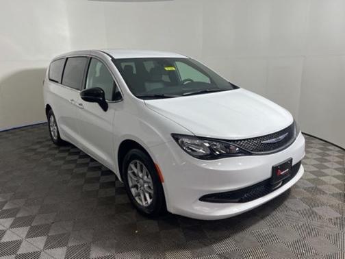 2026 Chrysler Voyager LX