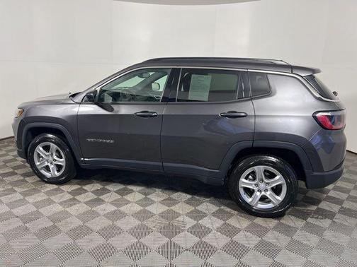 Baltic Gray Metallic Clearcoat 2024 Jeep Compass Latitude