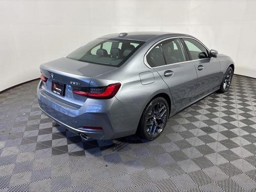2025 BMW 330 i xDrive